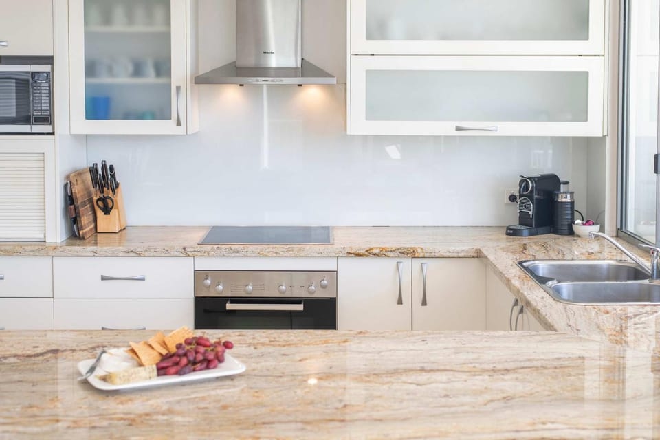 Zinc One - Oceanstays - ocean views Apartment in Yamba