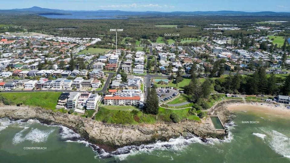 Zinc One - Oceanstays - ocean views Apartment in Yamba
