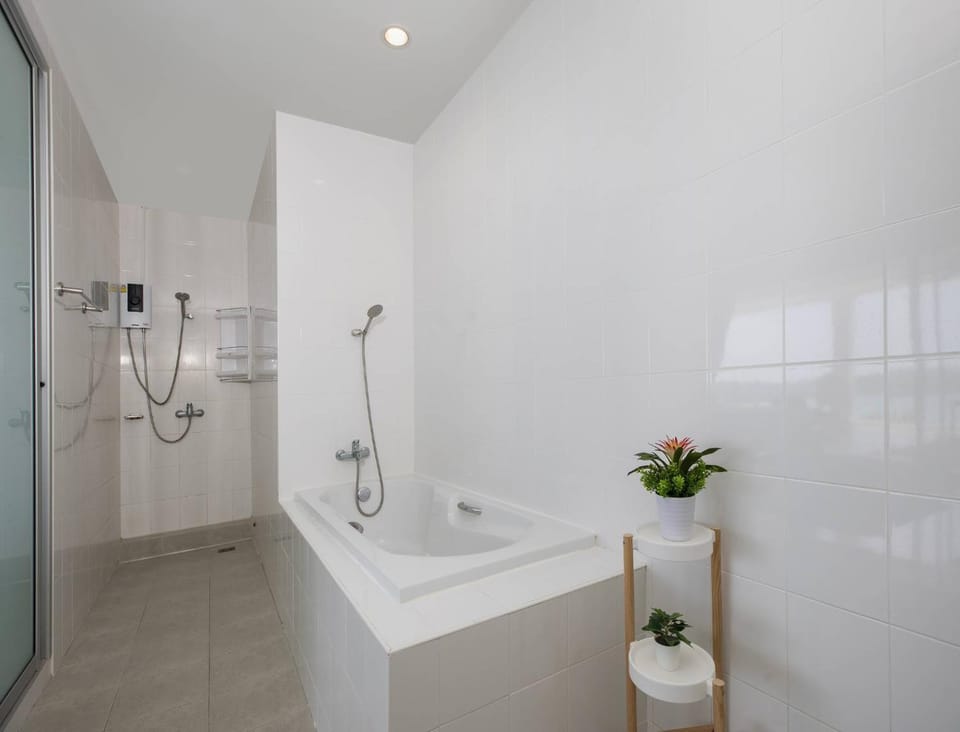 Shower, Bathroom, Bath