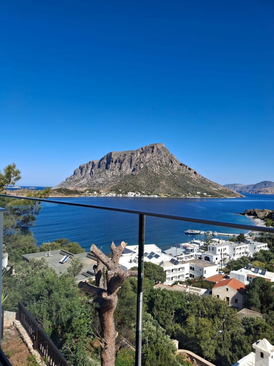 Mountain view, Sea view