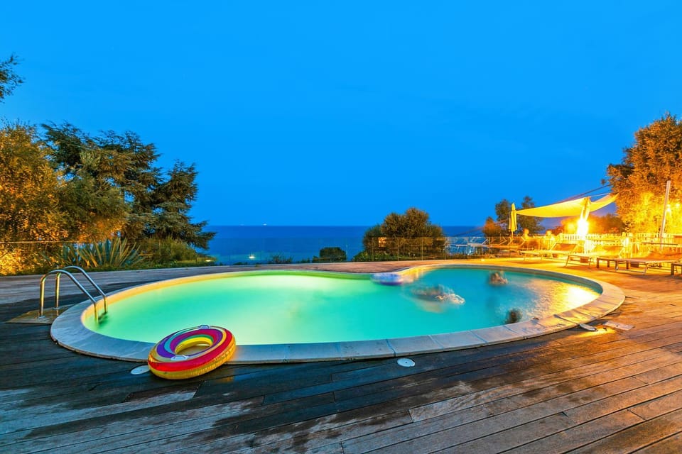 Pool view, Swimming pool