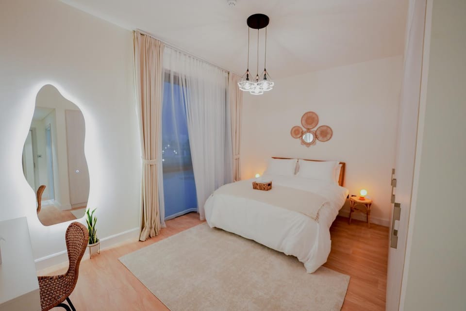 Bathroom, Photo of the whole room, Bedroom