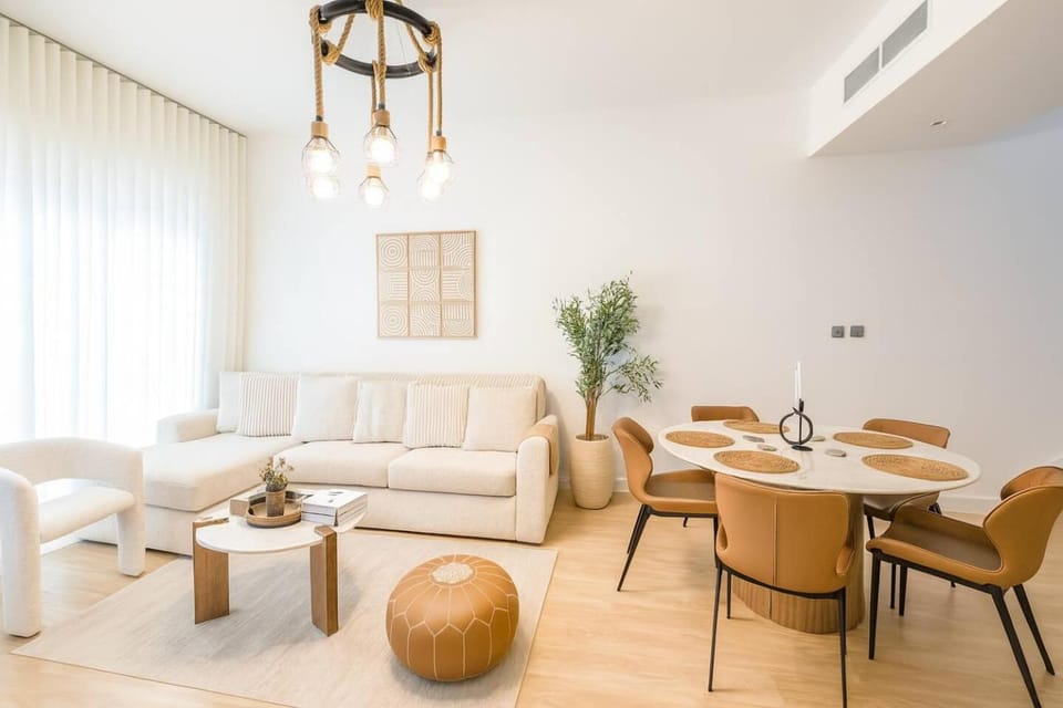 Living room, Seating area, Dining area