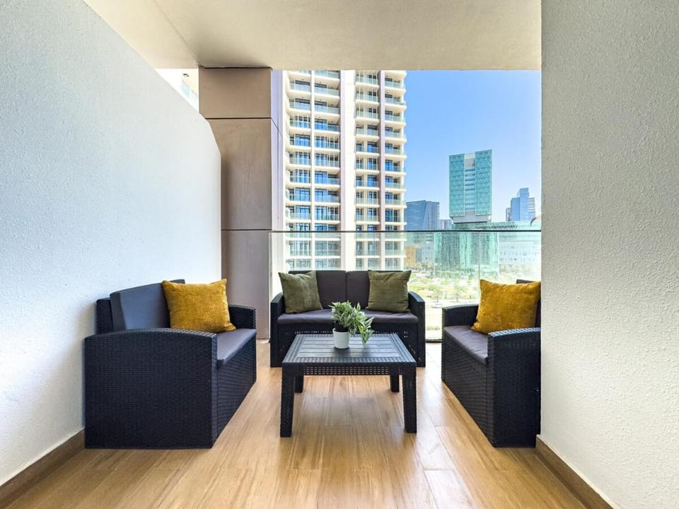 Designer Choice - Huge Balcony - 3 min walk to ADGM - Cleveland - Galleria Apartment in Abu Dhabi