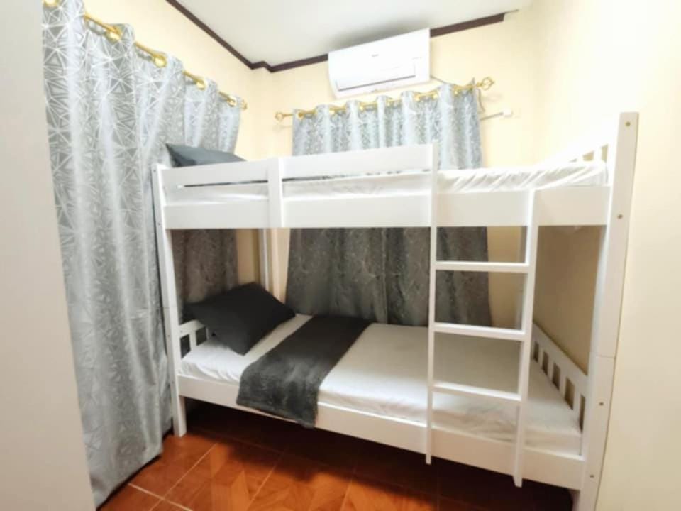 bunk bed