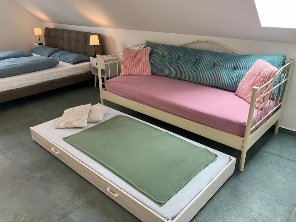 Bed, Seating area, Bedroom