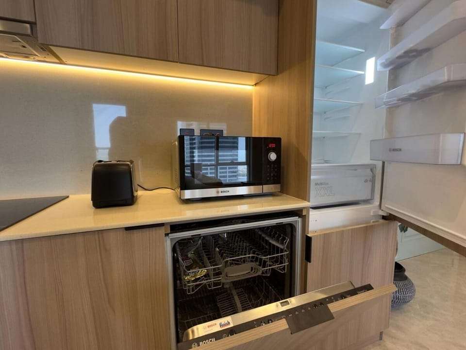 A unique luxury touch in JLT Apartment in Dubai
