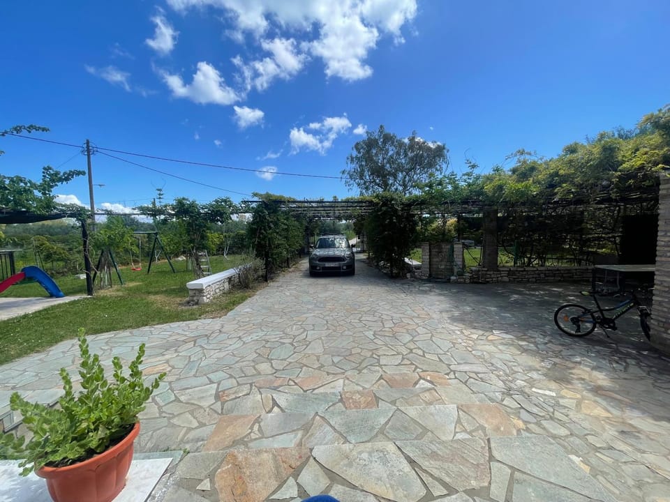 Natural landscape, Garden, Garden view, Parking