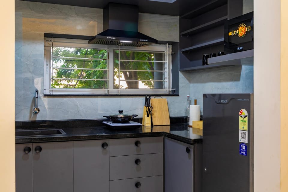 Kitchen or kitchenette, stove