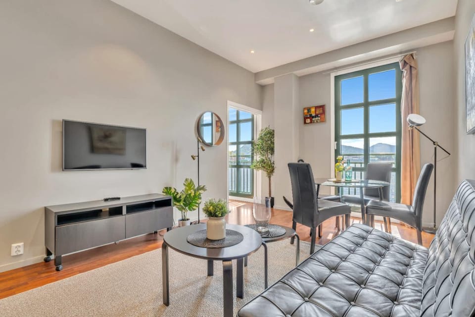 Heimby - Seaside View Luxury - Free Parking Apartment in Bergen