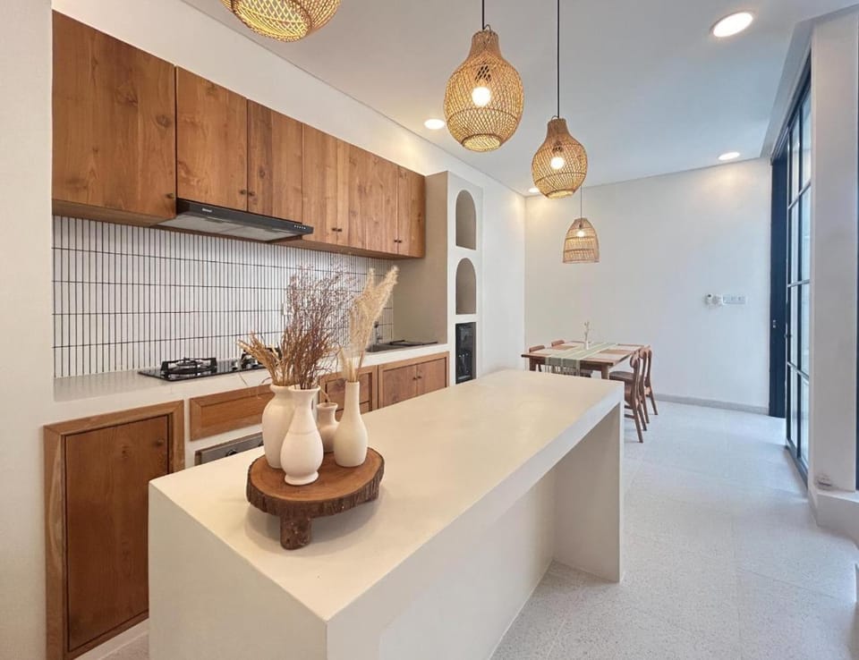Kitchen or kitchenette, Dining area, kitchen