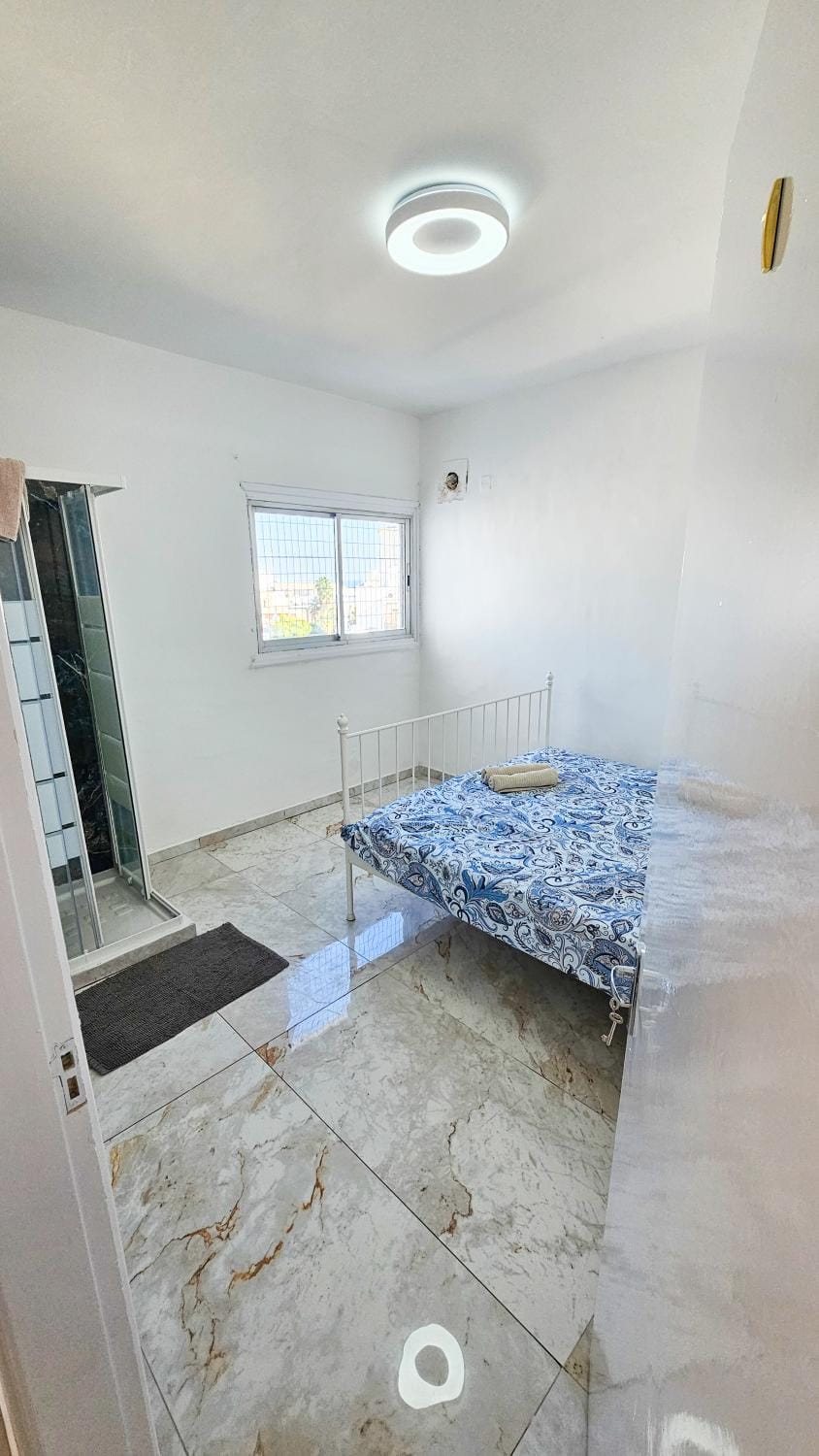 Shower, Bed, Bedroom