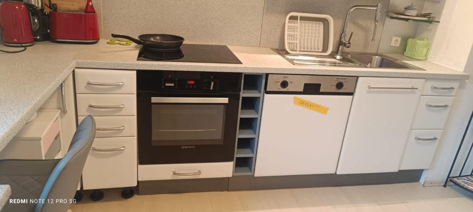 Übernachtungen 75 m2 Unterkunft Großer Parkplatz WLAN 1 Stock im Haus Apartment in Baden-Württemberg