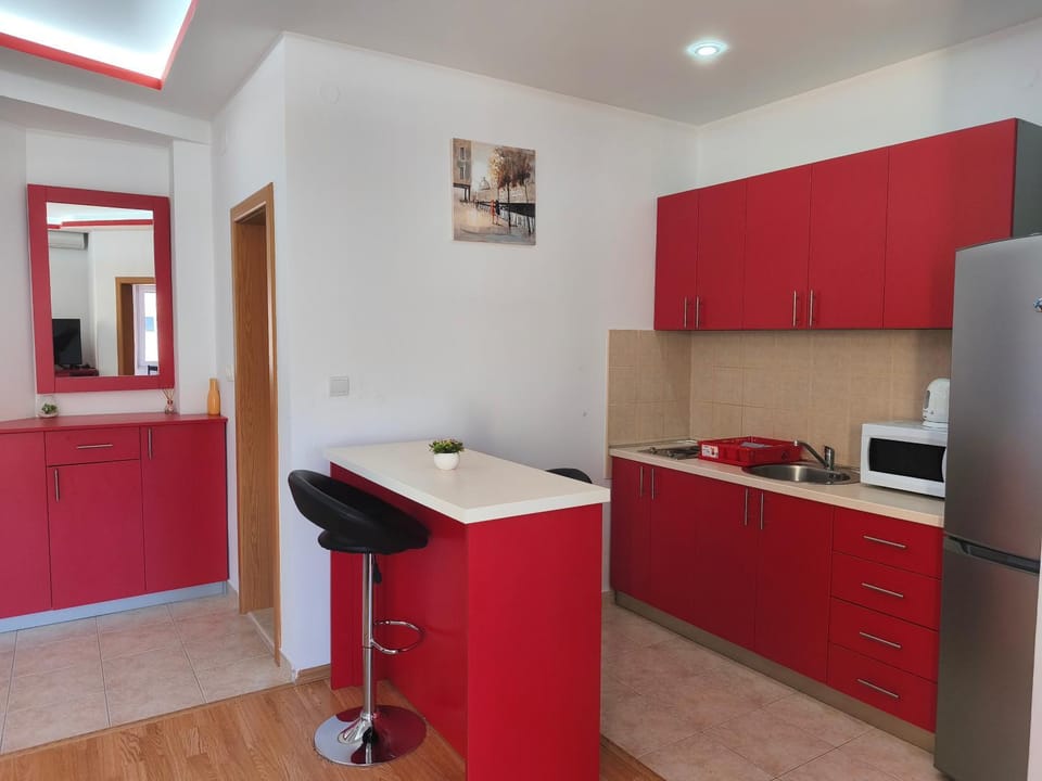 Kitchen or kitchenette, pet friendly