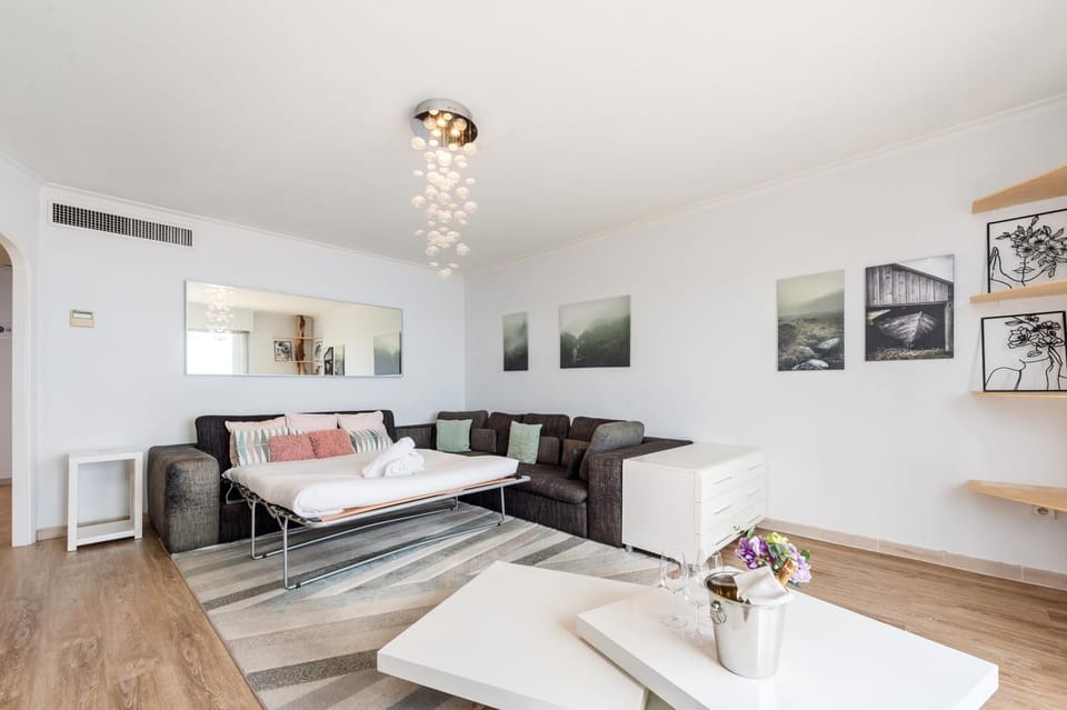 Bed, Living room, Seating area