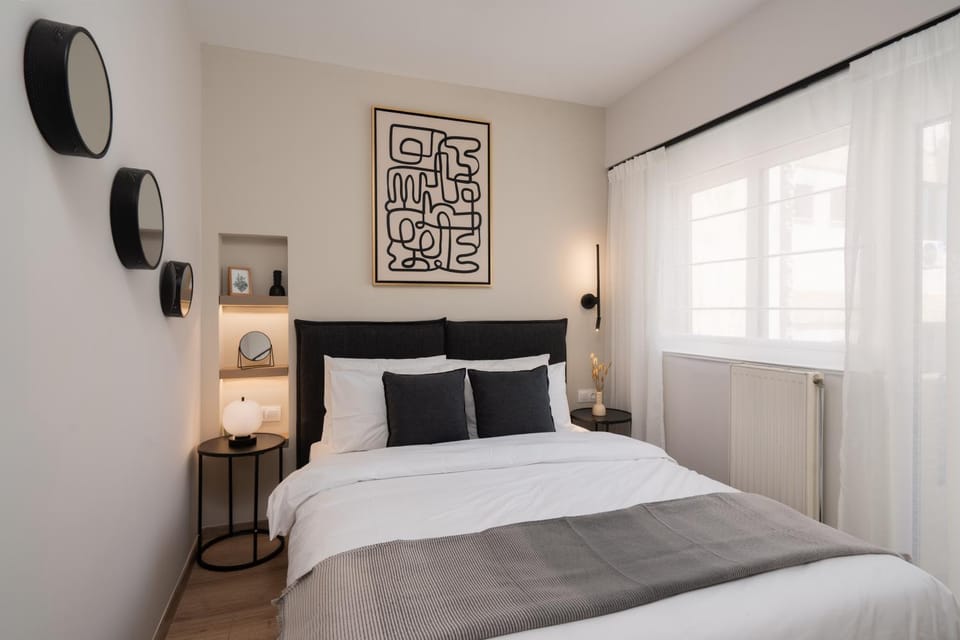 Bed, Photo of the whole room, Bedroom