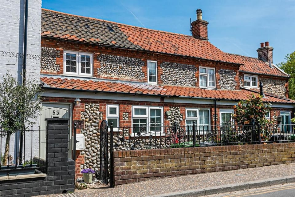 Lobsterpot Cottage -Traditional Fishermans Cottage - Crabpot Cottages, Sheringham House in Sheringham