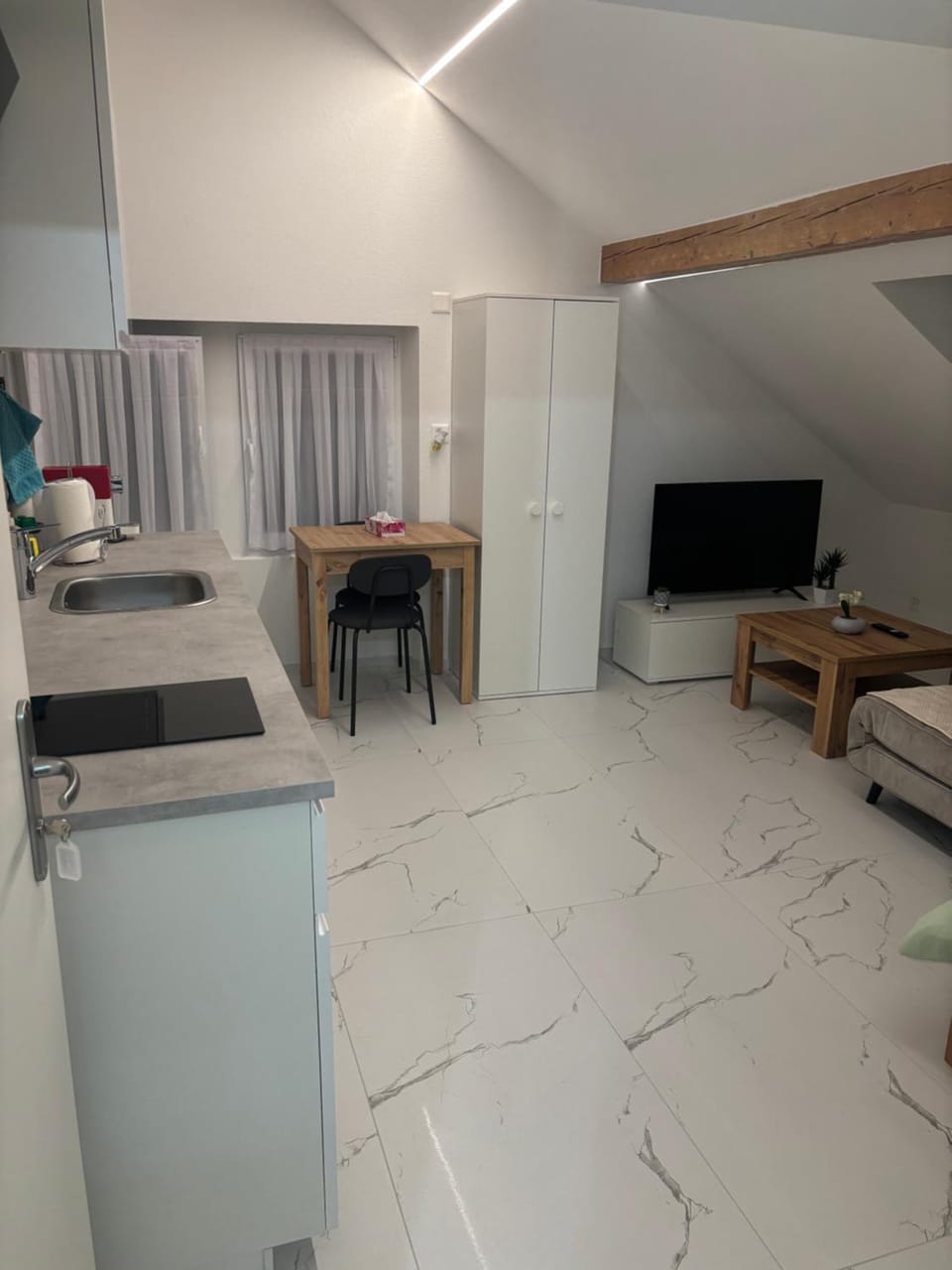 Studio Léo Apartment in Neuchâtel, Switzerland