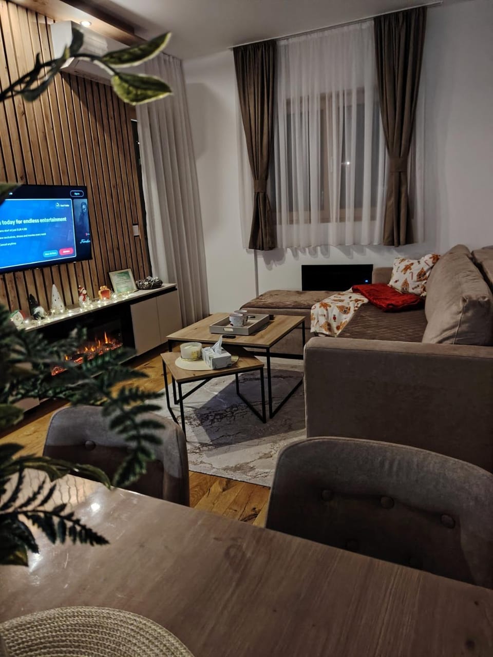 TV and multimedia, Living room, Seating area