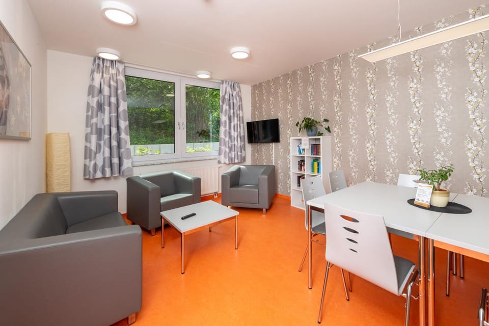 Communal lounge/ TV room, Seating area