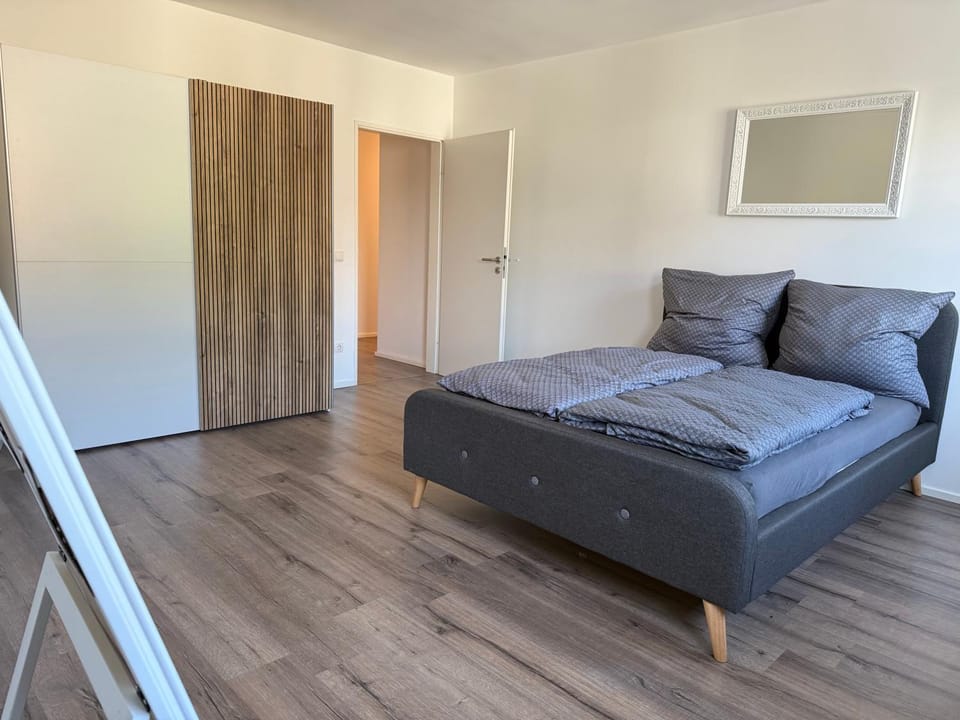 Bed, Photo of the whole room, Bedroom, wardrobe