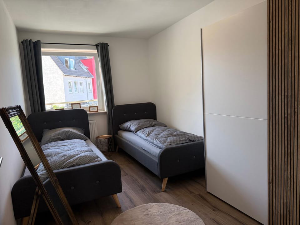 Bed, Bedroom, wardrobe
