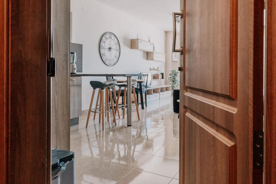 Bugibba's Heart 1BR Flat Apartment in Saint Paul's Bay