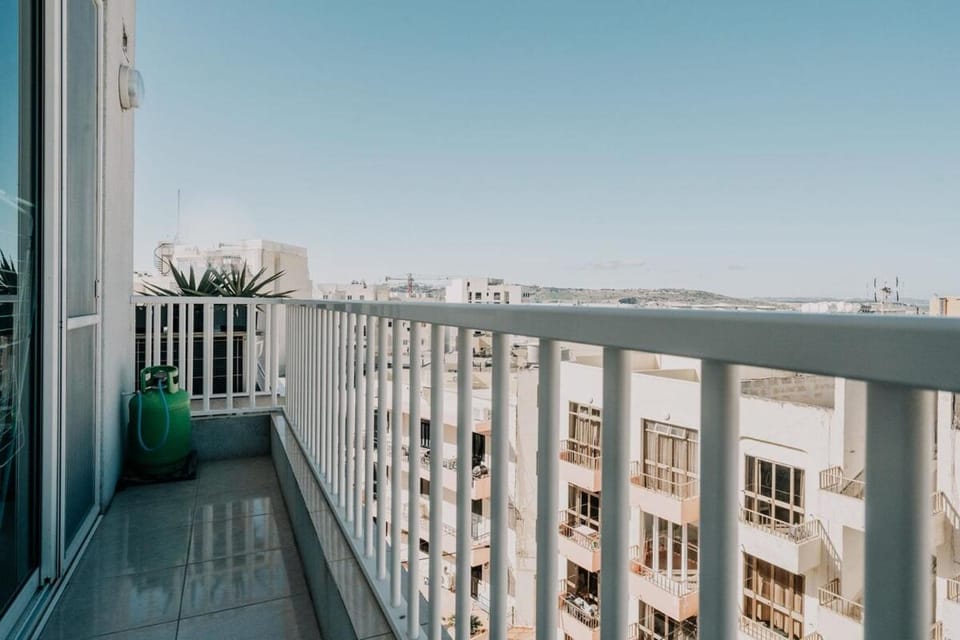 Bugibba's Heart 1BR Flat Apartment in Saint Paul's Bay
