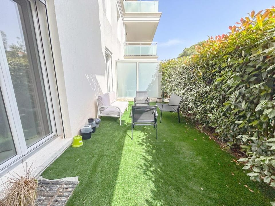 T3 lumineux avec jardin, parking et piscine Apartment in Roquebrune-sur-Argens