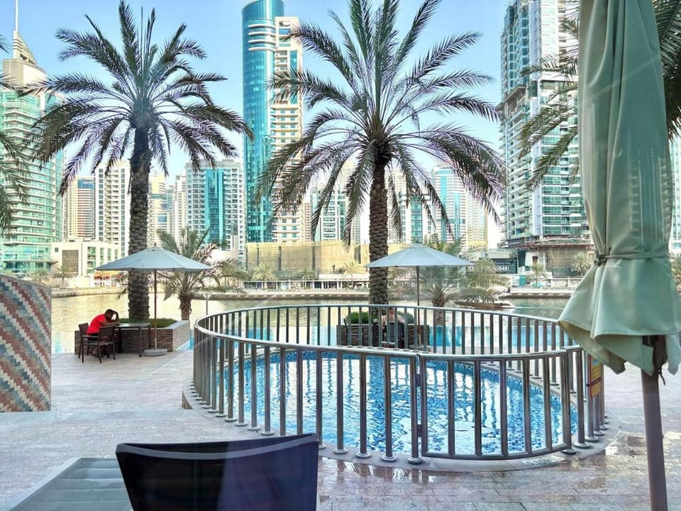 FIRST CLASS 2BR Elegant Urban Retreat Apartment in Dubai