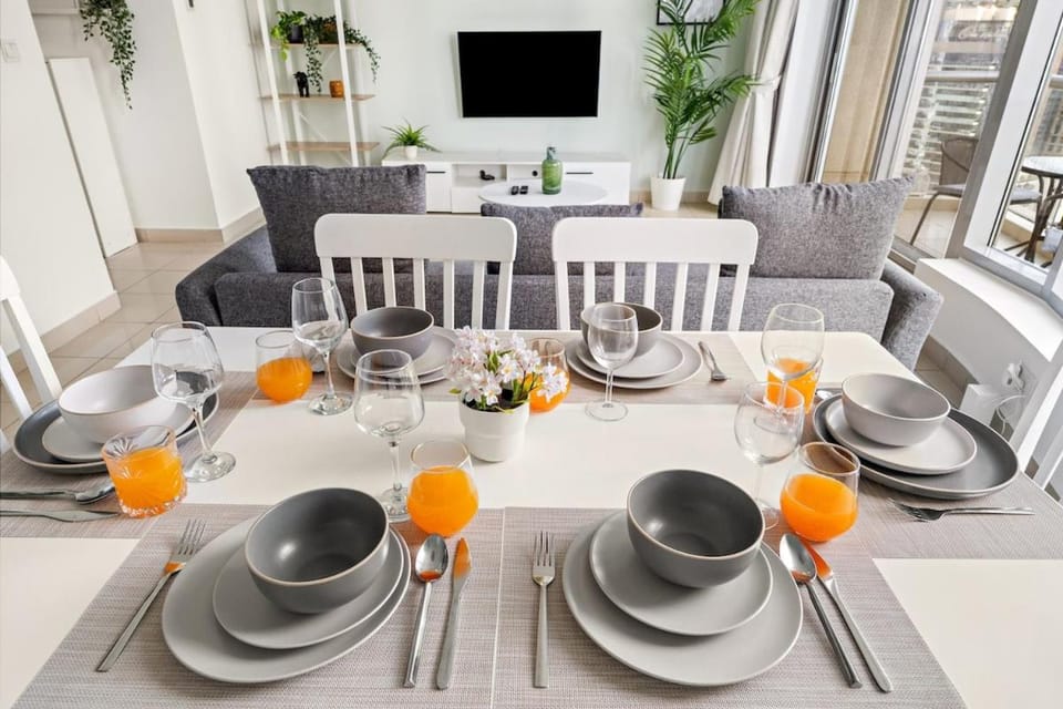 FIRST CLASS 2BR Elegant Urban Retreat Apartment in Dubai