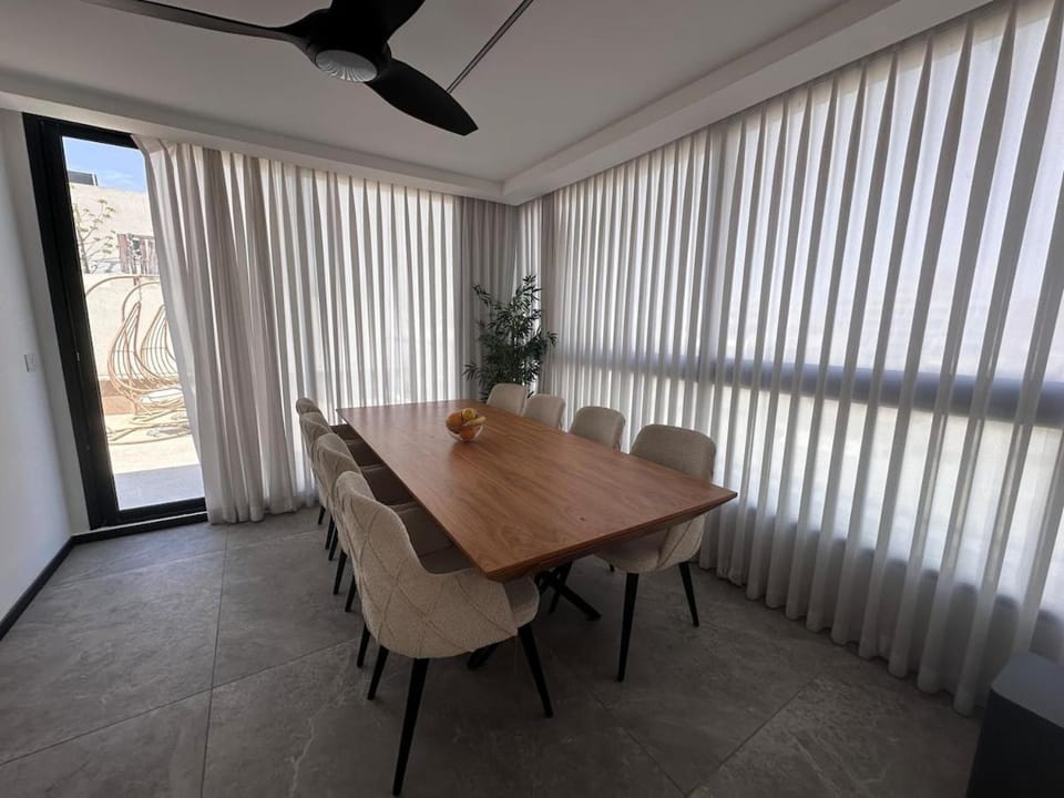 Tel Aviv U Luxury Penthouse Apartment in Tel Aviv-Yafo