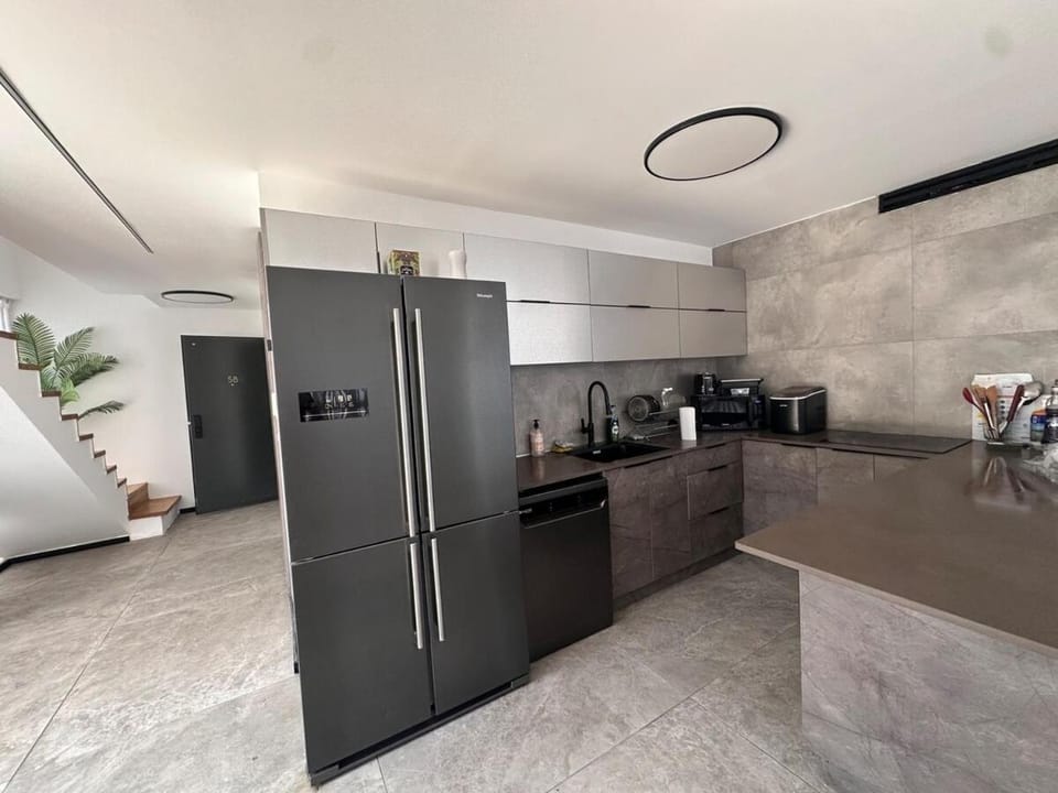 Tel Aviv U Luxury Penthouse Apartment in Tel Aviv-Yafo