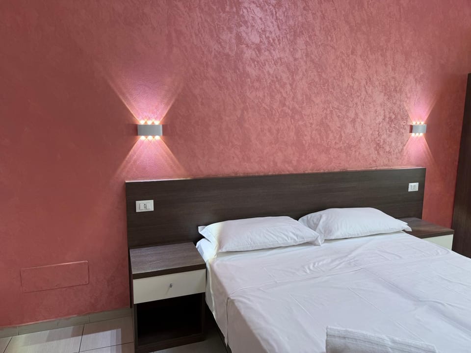 Tiburtina Hotel Holiday Bed and Breakfast in Rome