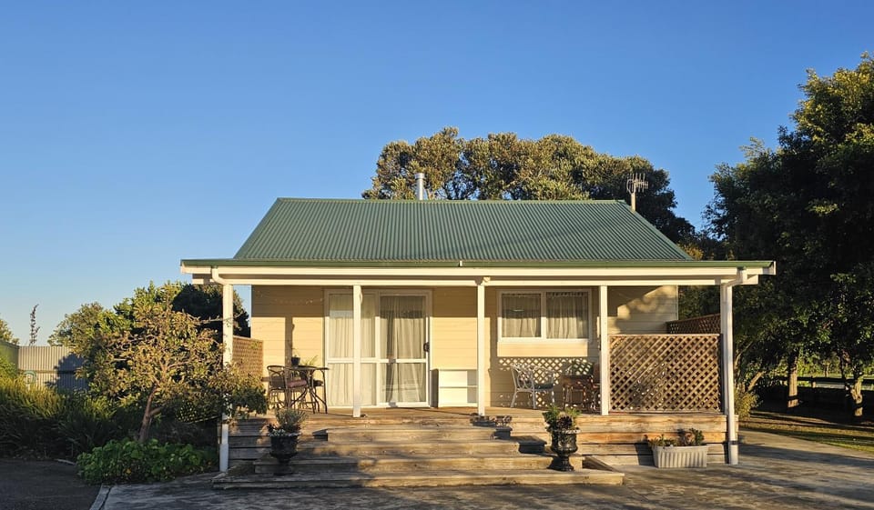 Petane Cottage House in Napier