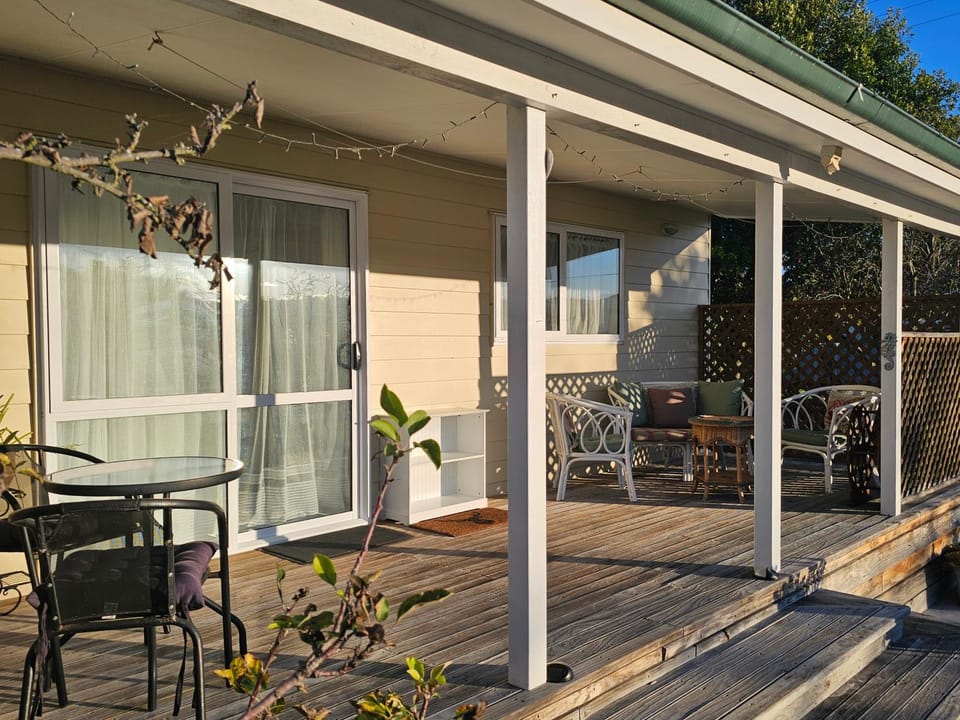 Petane Cottage House in Napier