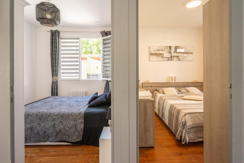 Property building, Living room, Bedroom