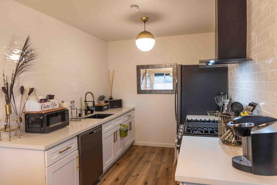 This comp is listing home without our permission House in Joshua Tree