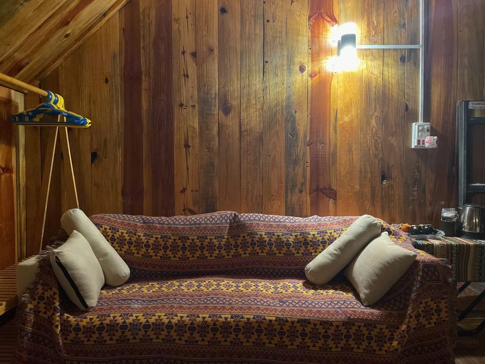 Homestay Đồi Sương Trắng Nature lodge in Dalat