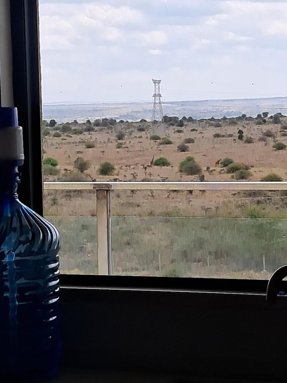 Jambo Family friendly Staycations - Near Airport -Train- National park views Apartment in Nairobi