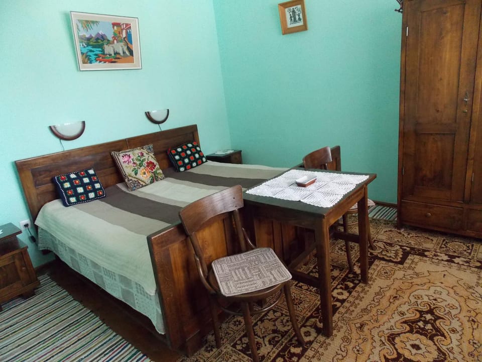 Bed, Photo of the whole room, Bedroom, hair dresser