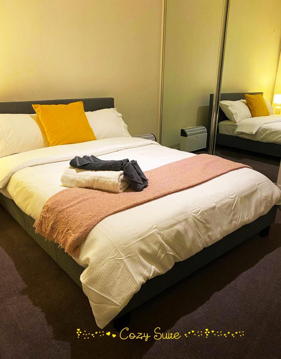 Bed, Bedroom, wardrobe