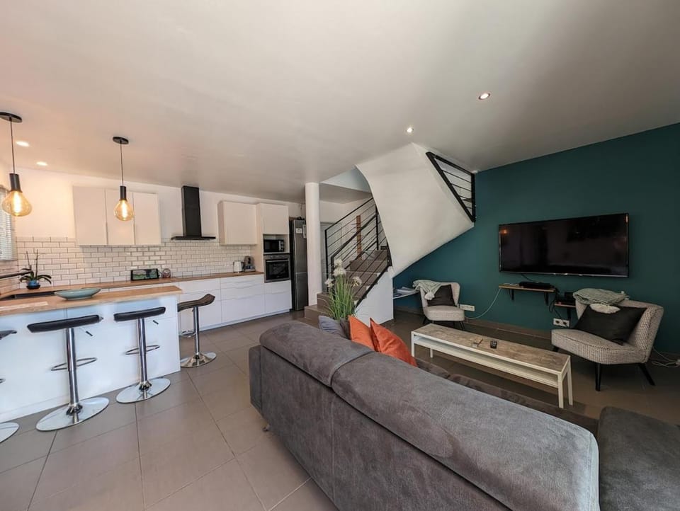 Villa with air-conditioned pool, 15 minutes from beaches and Montpellier Villa in Occitanie