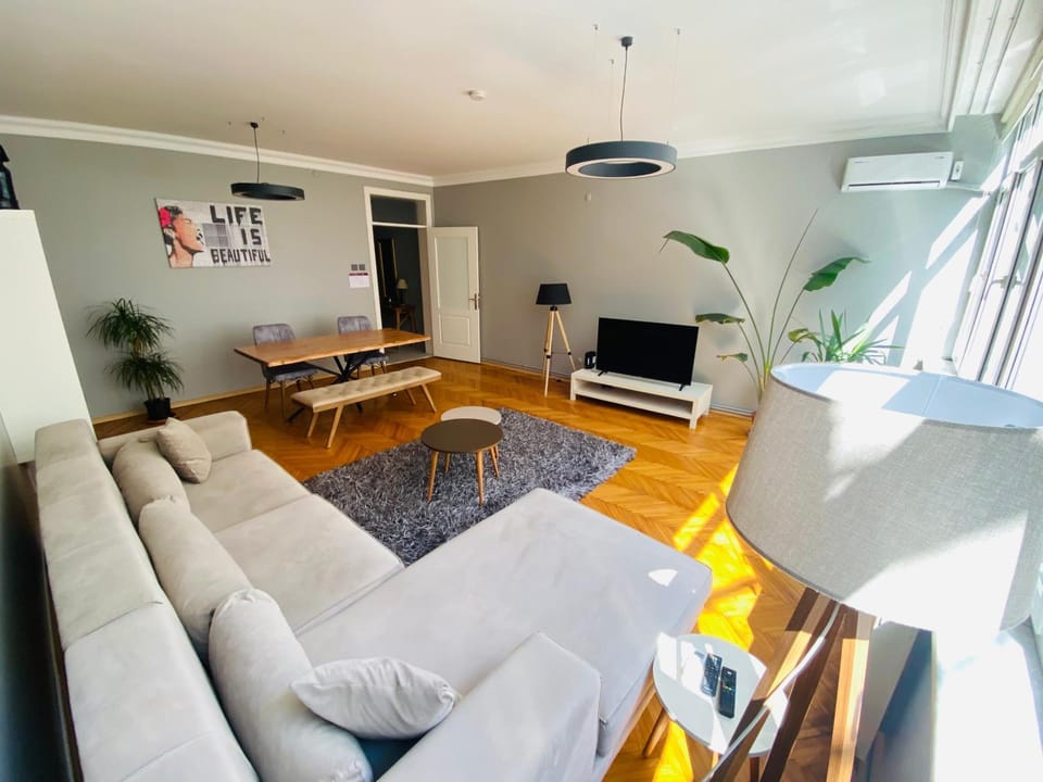 Luxury suite at the heart of Nisantası Apartment in Istanbul