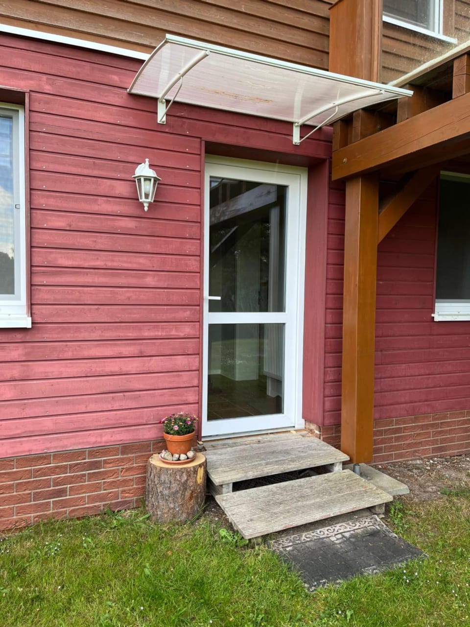 Ruhige, idyllische Ferienwohnung mit Naturausblick Apartment in Rheinsberg