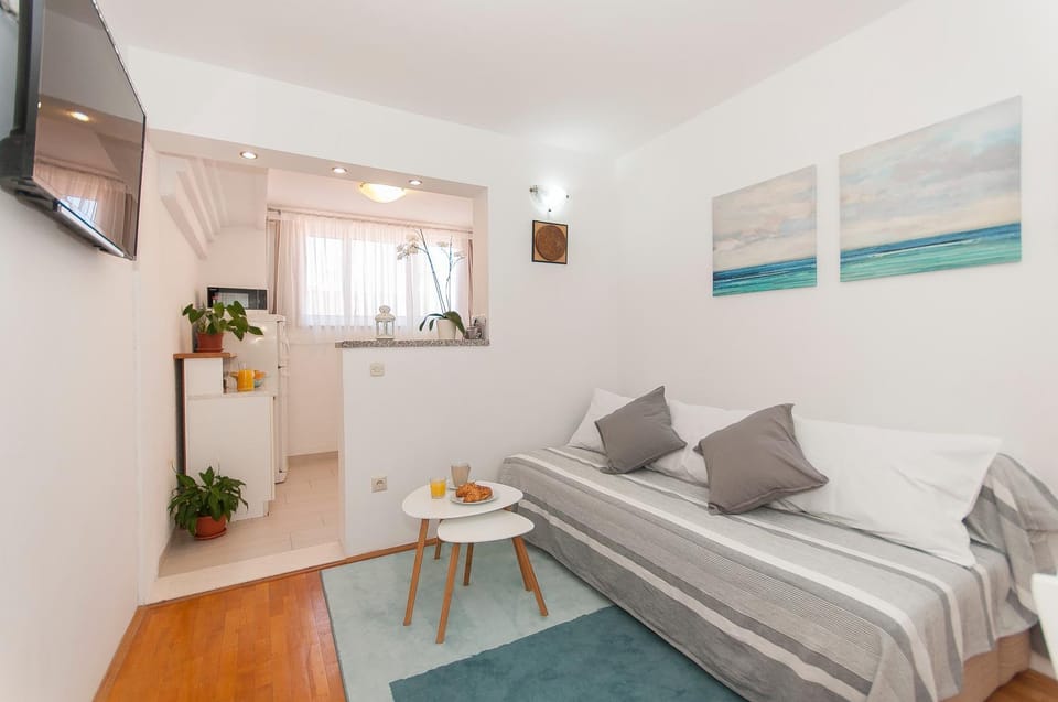TV and multimedia, Coffee/tea facilities, Living room