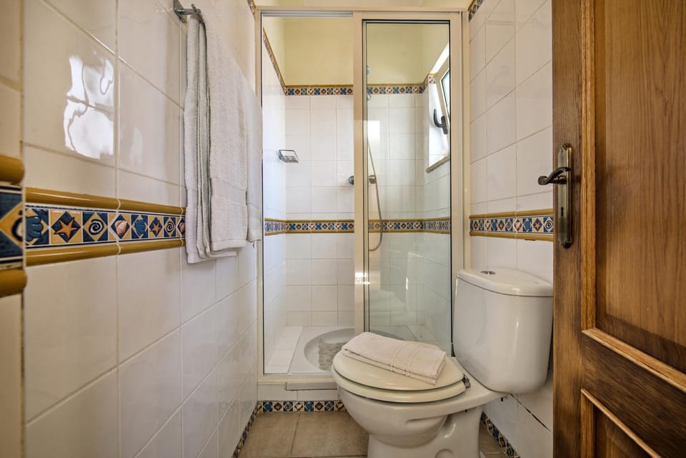 Rebela GF by Algarve Villa Holidays Apartment in Guia