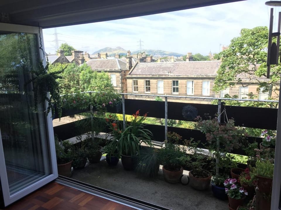 Day, Natural landscape, View (from property/room), Balcony/Terrace, Mountain view