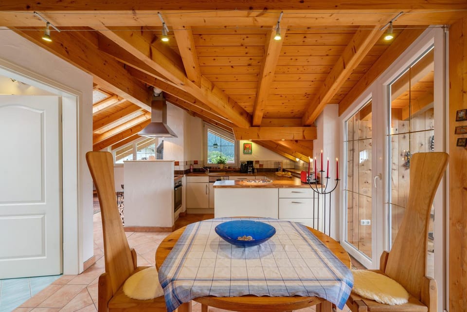 Property building, Kitchen or kitchenette, Living room