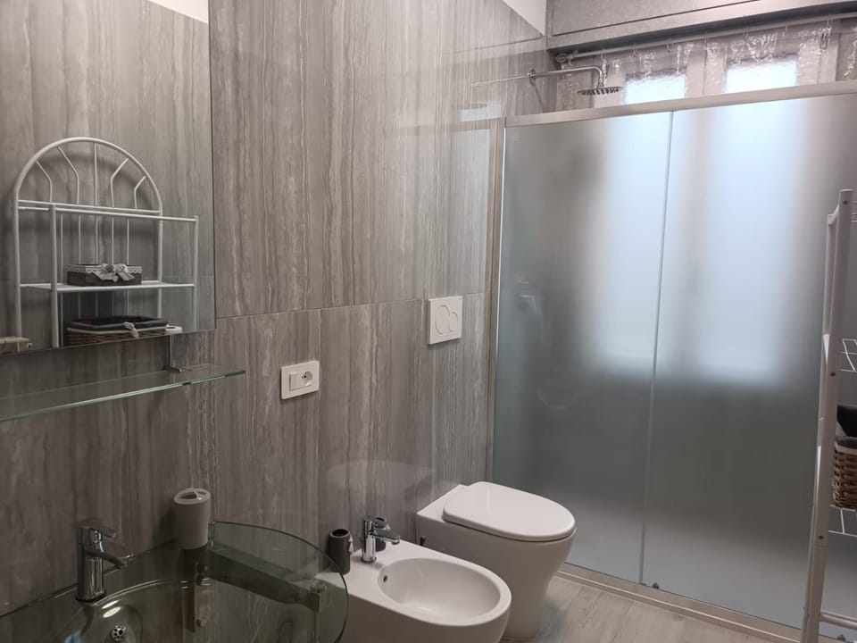 Shower, Toilet, Bathroom, bidet